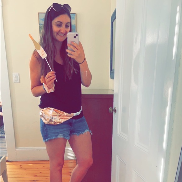 Meet your Posher, Kate - Picture 2 of 5